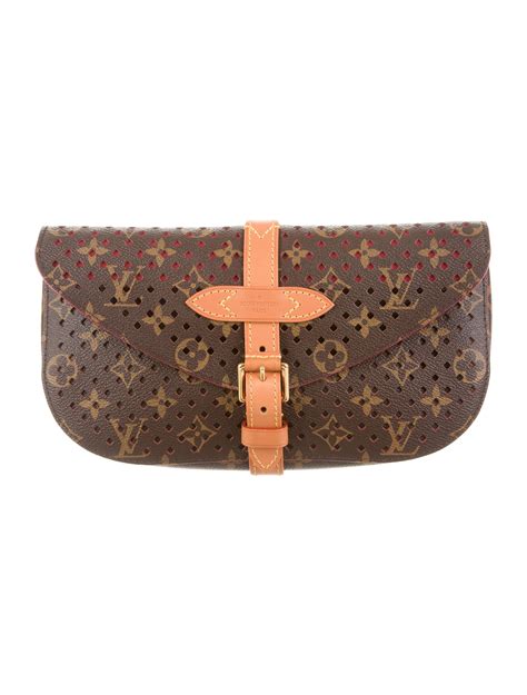 louis vuitton saumur clutch.